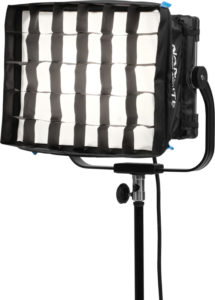 800q-03_128028 Nanlite Alien 150C