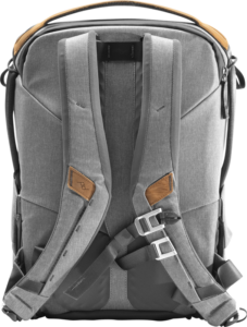 800q-04_123301 Peak Design Everyday Backpack 20L v2 // Ash