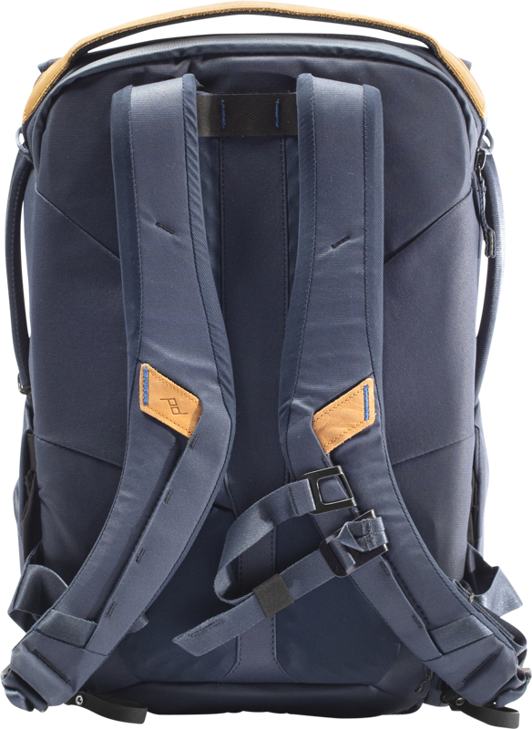 800q-04_123302 Peak Design Everyday Backpack 20L v2 // Midnight