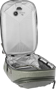 800q-04_123344 Peak Design Travel Backpack 30L // Sage