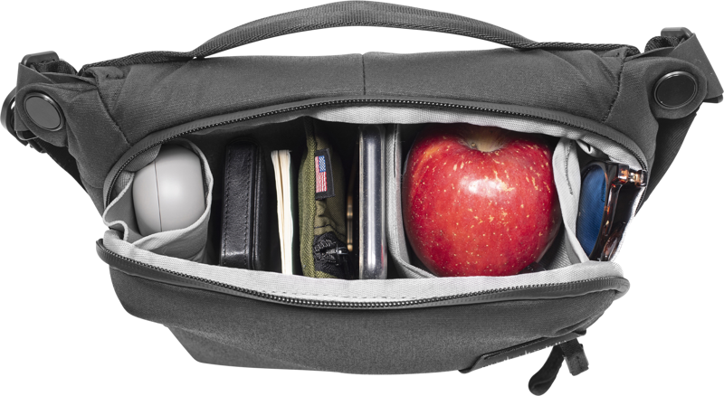 800q-05_123313 Peak Design Everyday Sling 3L v2 // Black