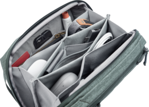 800q-05_123337 Peak Design Tech Pouch // Sage