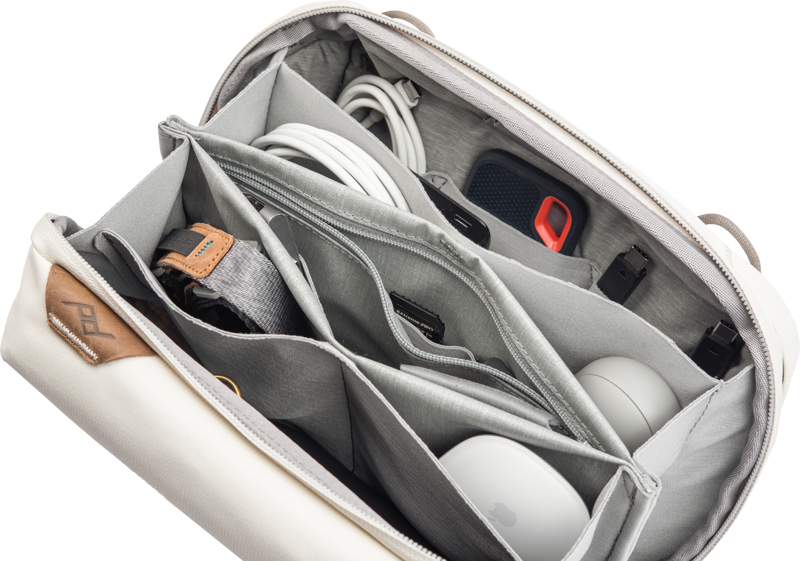 800q-05_123340 Peak Design Tech Pouch // Bone