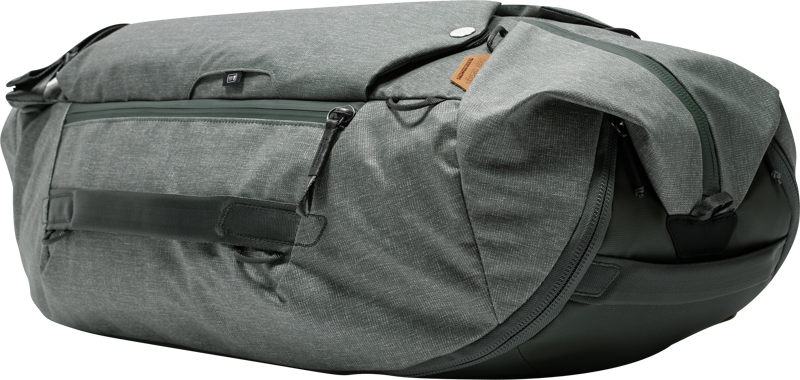 800q-05_123349 Peak Design Travel Duffelpack 65L // Sage
