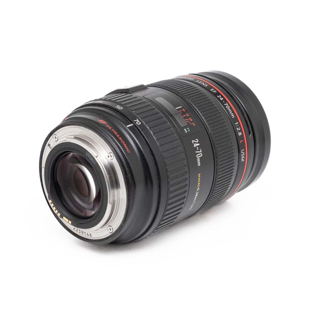 Canon EF 24-70mm f2.8 L-3 Canon EF 24-70mm f/2.8 L USM - Käytetty