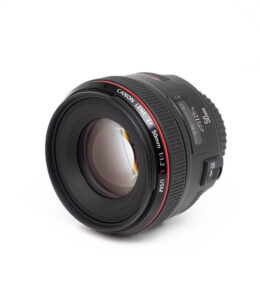 Canon EF 50mm f1.2 L-2 Canon EF 50mm f/1.2 L USM - Käytetty