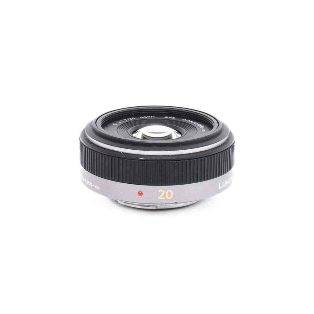 Lumix 20mm f17-2 Panasonic Lumix G 20mm f/1.7 - Käytetty