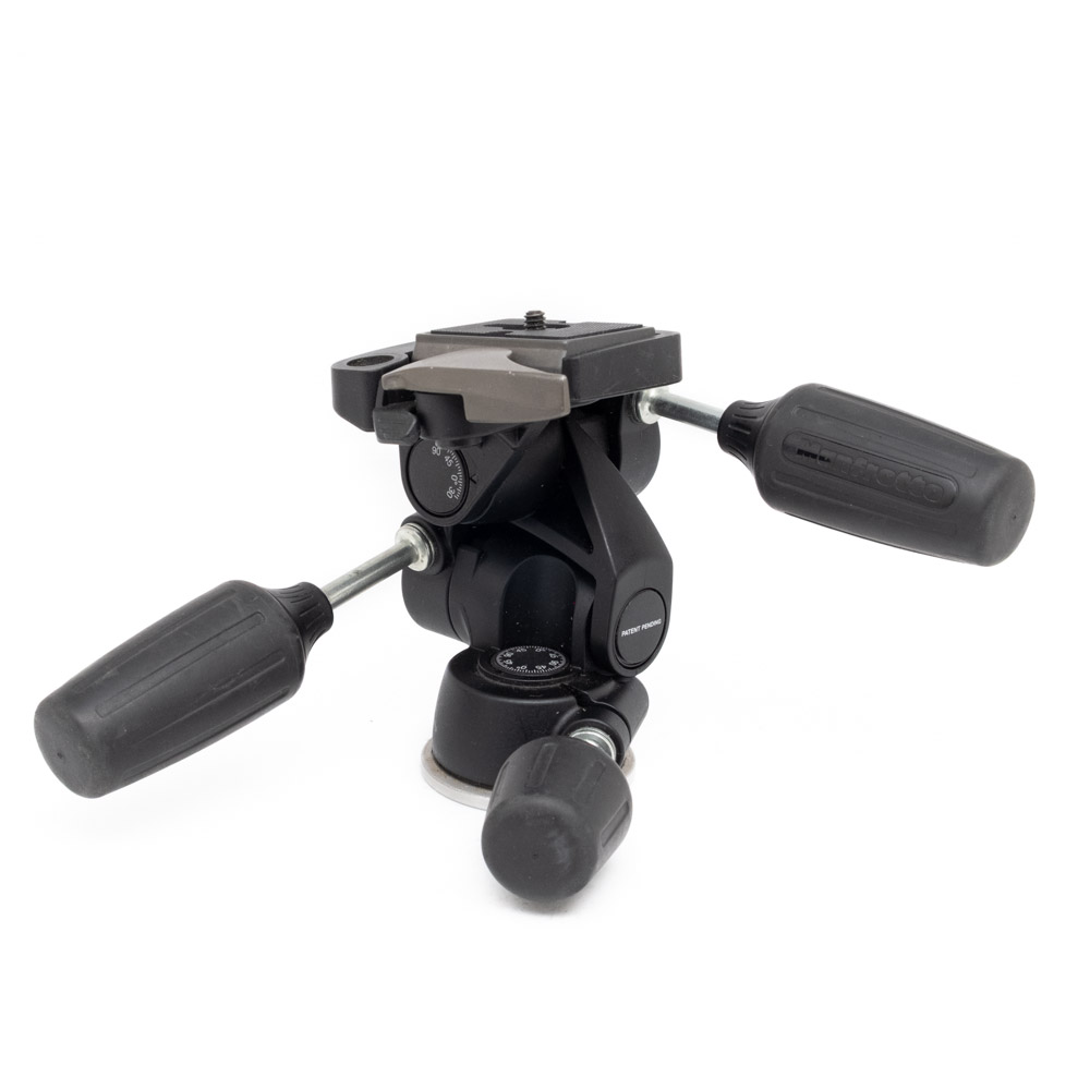 Manfrotto 804RC2 tiepää-2 Manfrotto 804RC2 3-tiepää - Käytetty