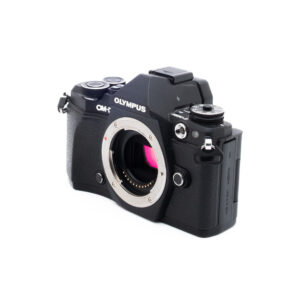 Olympus E-M5 II-4 Olympus OM-D E-M5 Mark II (SC 4500) - Käytetty