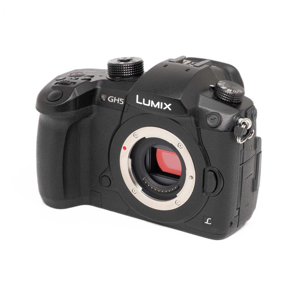 Panasonic Lumix GH5-2 Panasonic Lumix GH5 (SC 750) - Käytetty