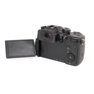 Panasonic Lumix GH5-3 Panasonic Lumix GH5 (SC 750) - Käytetty