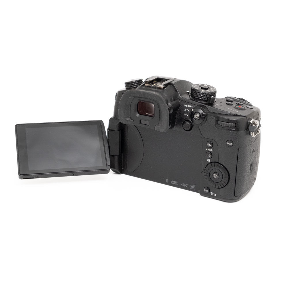 Panasonic Lumix GH5-3 Panasonic Lumix GH5 (SC 750) - Käytetty