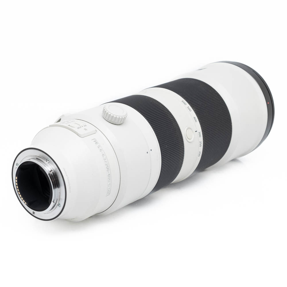 Sony FE 200-600mm f/5.6 - 6.3 G OSS (K4.5, takuu 12kk) – Käytetty
