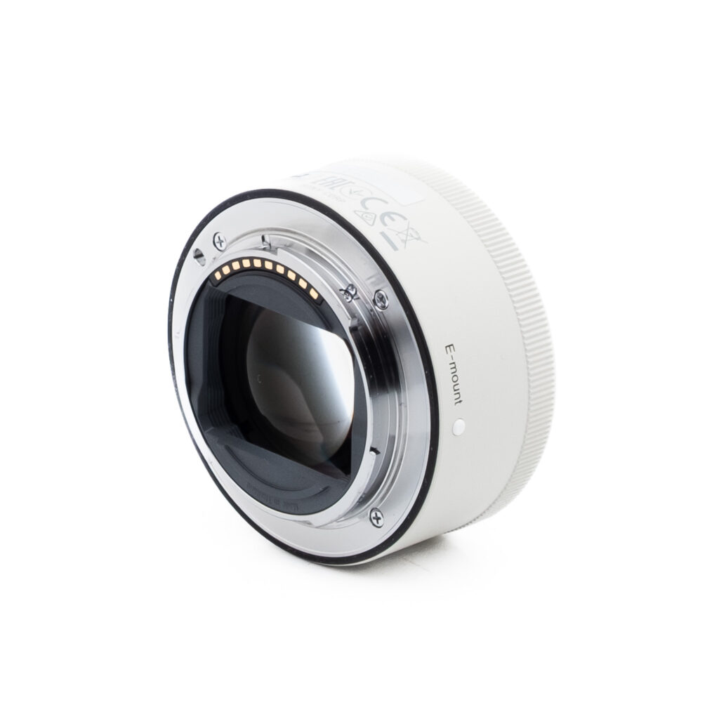 Sony 2x -1 Sony FE 2x Tele Converter (Kunto K5, takuu 6kk) - Käytetty