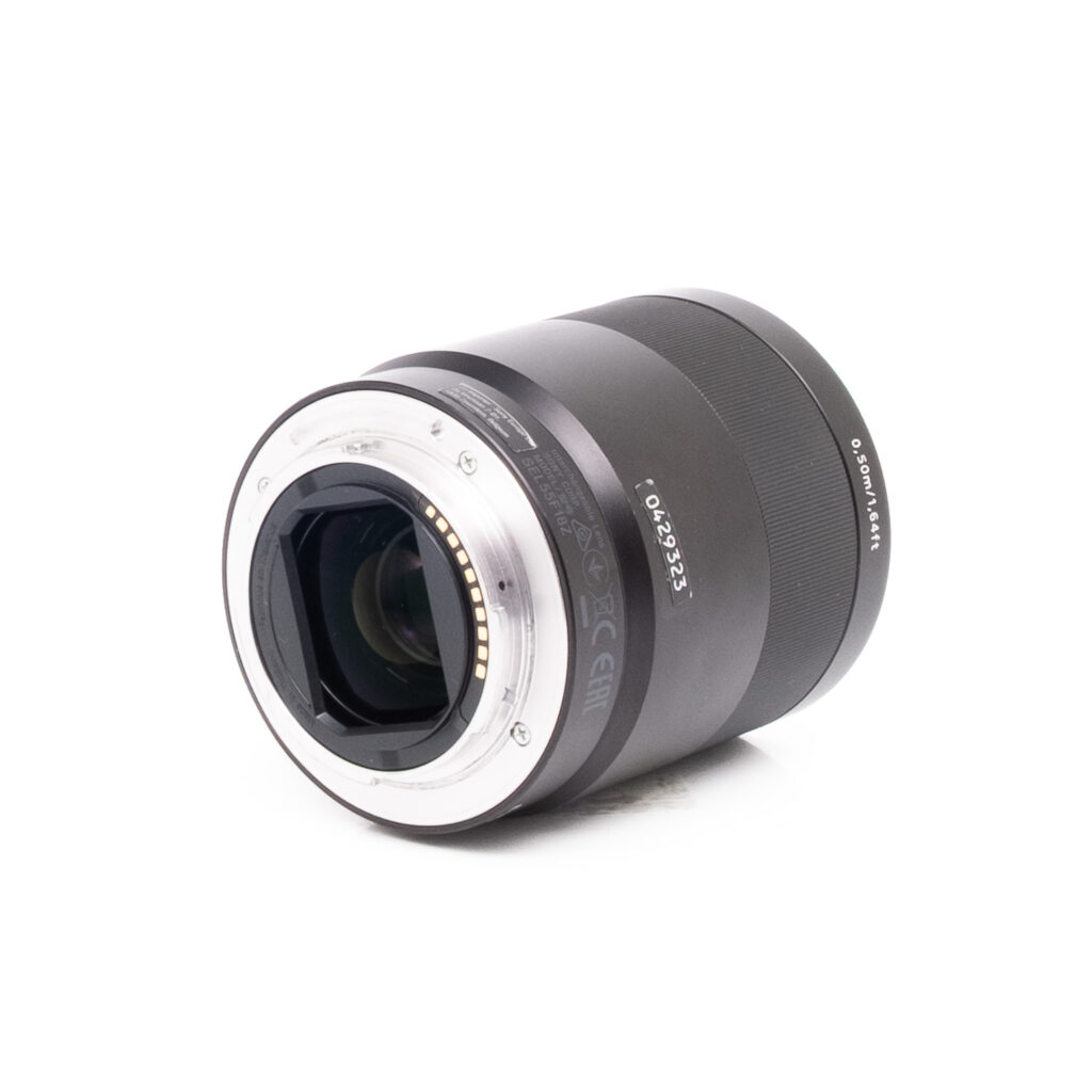 Sony 55mm f18 ZA-1-3 Sony FE Sonnar T* 55mm f/1.8 ZA - Käytetty