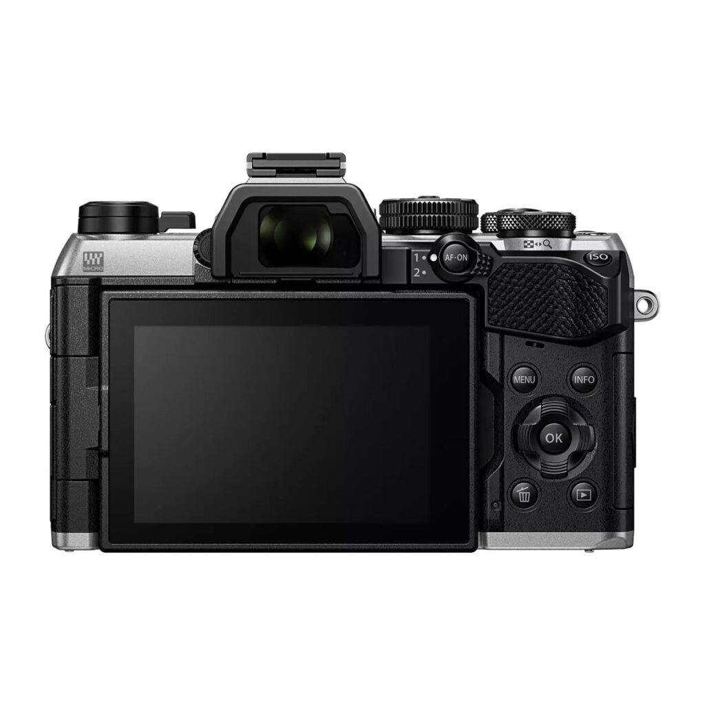 om_system_om-5_mark_ii_hopea_04 OM System OM-5 Mark II + 14-150mm f/4 - 5.6 II