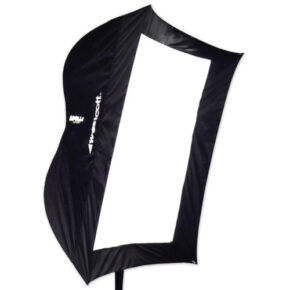 1323769689_441 Westcott Apollo JS 127 cm is a rectangular softbox with white diffusion panel and black outer shell, designed for diffusing studio lighting.