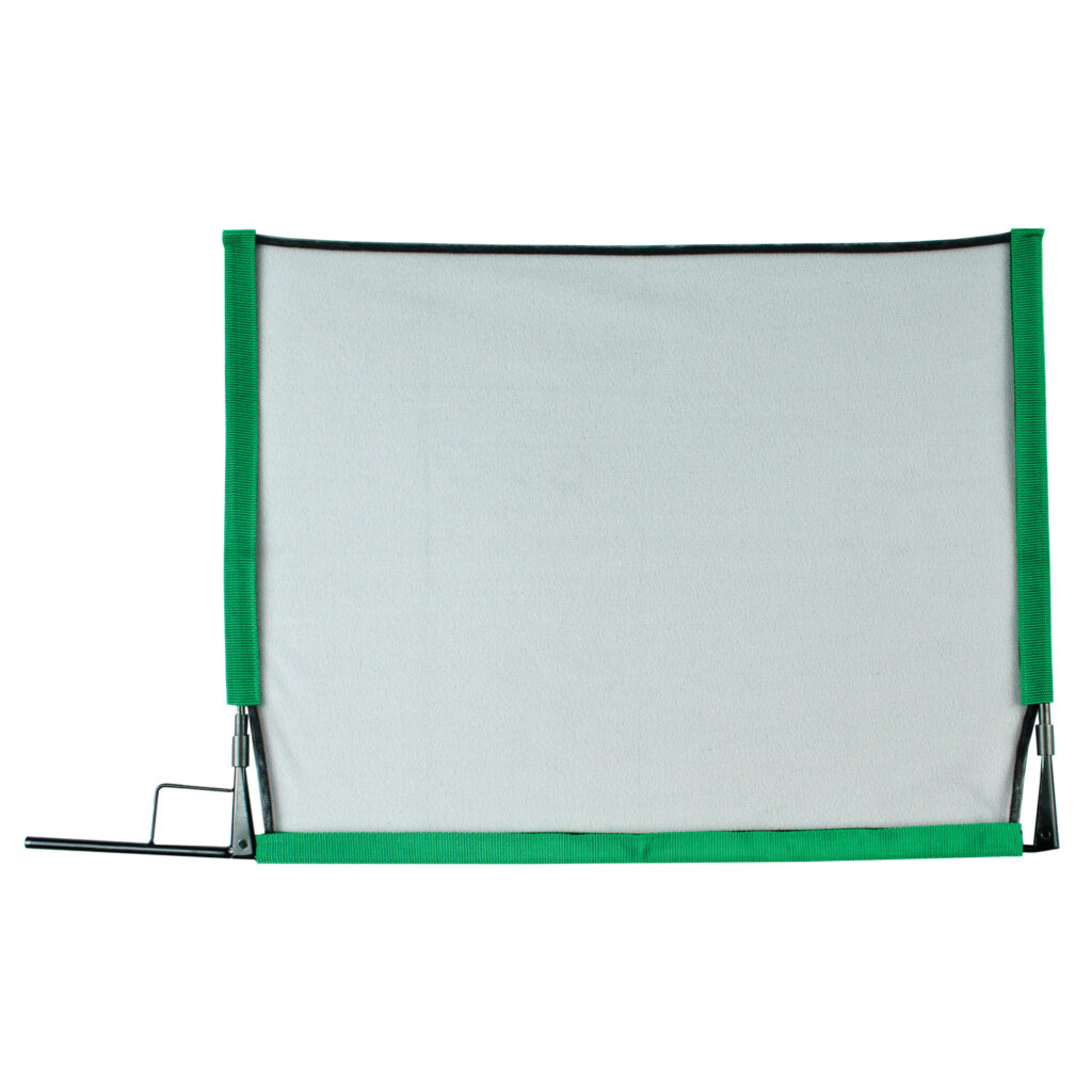 1421960580_914 Westcott Fast Flags 46 x 61 cm Single Black Net on vapaasti seisova suorakaiteen muotoinen verkkoverkko, jossa on vihreät kangasreunat ja mustat metallikannattimet ja joka sopii käytettäväksi suoja- tai suojaverkkona yksinkertaisella kehysmallilla.