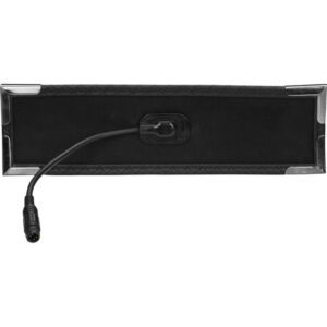 1452675514_815 Westcott Flex Bi-Color Mat 25 x 7,6 cm on suorakulmainen musta laite, jossa on metallikorkitetut kulmat ja joka on kuvattu takaa, ja jonka keskeltä lähtee musta kaapeli, joka päättyy pyöreään pistokkeeseen.