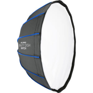 1535016740_524 Mustavalkoinen kokoontaitettava beauty dish softbox, jossa on sininen reunus, merkintä Westcott Beauty Dish Switch, suunniteltu ammattimaiseen valokuvausvalaistukseen.