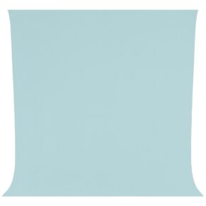 1674029360_408 Westcott Wrinkle-Resistant Backdrop pastellinsininen (2,7 x 3 m) ripustetaan pystysuoraan yläreunassa olevilla pienillä metallisilla läpivienneillä, ja siinä on sileä pinta, jossa on pieniä kaarevuuksia alakulmissa.