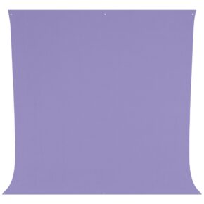 1674046957_021 Westcott Wrinkle-Resistant Backdrop, Light Purple (2,7 x 3 m) on väriltään kiinteä laventeli, hieman kaarevat alareunat ja pienet läpiviennit ylhäällä ja alhaalla helppoa ripustamista varten.