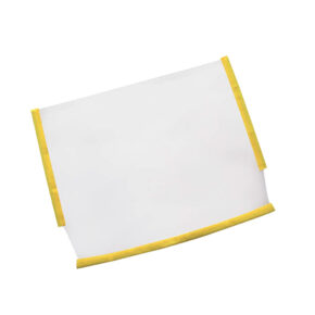 1730204611_515 Westcott Fast Flags 46 x 61 cm 2-Stop Artificial Silk on suorakaiteen muotoinen valkoinen kangas, jossa on keltainen reunus joka puolella, ja se on kuvattu tasaisesti valkoisella pohjalla.