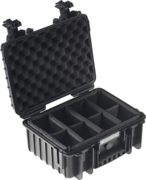 800q-01_112249 The B&W Type 3000 hard camera bag (space-sharing system), black has a hard shell, hinged lid with eggshell foam, and six padded, adjustable compartments inside for secure organization and protection of items.
