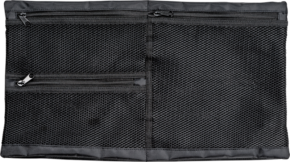 800q-01_112351 BW OUTDOOR CASES MESHBAG /MB FOR TYPE 6600 on musta verkko-organisaatiopussi, jossa on kolme erikokoista vetoketjulokeroa, jotka on järjestetty vaaka- ja pystysuoraan.