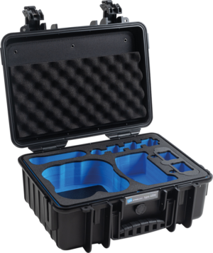 800q-01_121513 Mustassa BW Outdoor Cases Type 4000 for DJI Avata -kotelossa on kova kuori, avoin kansi, mukautetut siniset ja mustat vaahtomuoviset insertit sekä munalaatikon vaahtomuovivuori sisäpuolella turvallisen varusteiden säilytyksen takaamiseksi.
