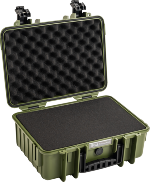 800q-01_126542 BW OUTDOOR CASES TYPE 4000 / BRONZE GREEN (PRE-CUT FOAM) is a green hard-shell case featuring pre-cut foam, honeycomb foam in the lid and a flat cushioning layer in the base, designed for the safe transport of equipment.