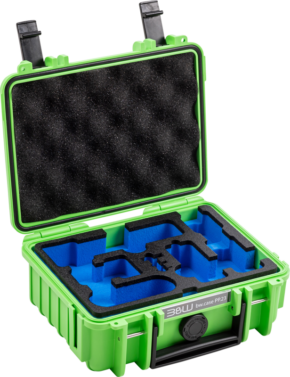 800q-01_127067 Vihreässä BW Outdoor Case Type 500 for DJI Osmo Pocket 3 Creator Combo -kotelossa on kova kuori, musta munakennovaahto kannessa ja mukautetut siniset vaahtomuovilokerot sisällä. Kotelo on avattu ja tyhjä, valmiina pitämään laitteesi turvallisesti.