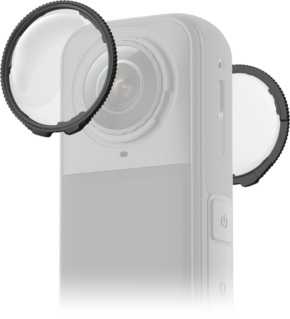 In the picture, two Insta360 X5 Standard lens covers are mounted on the front and rear lenses of the compact 360-degree action camera, with a side power button, providing clear protection.