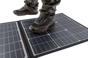 800q-05_123709 B&W Outdoor Cases energy.case - solar panel 200W -aurinkopaneeli