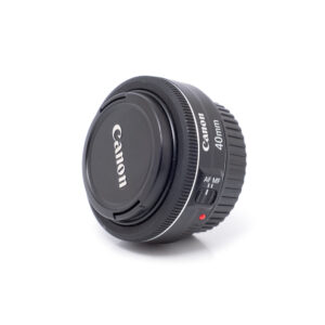 Canon EF 40mm f2.8-1-2 Canon EF 40mm f/2.8 STM - Käytetty