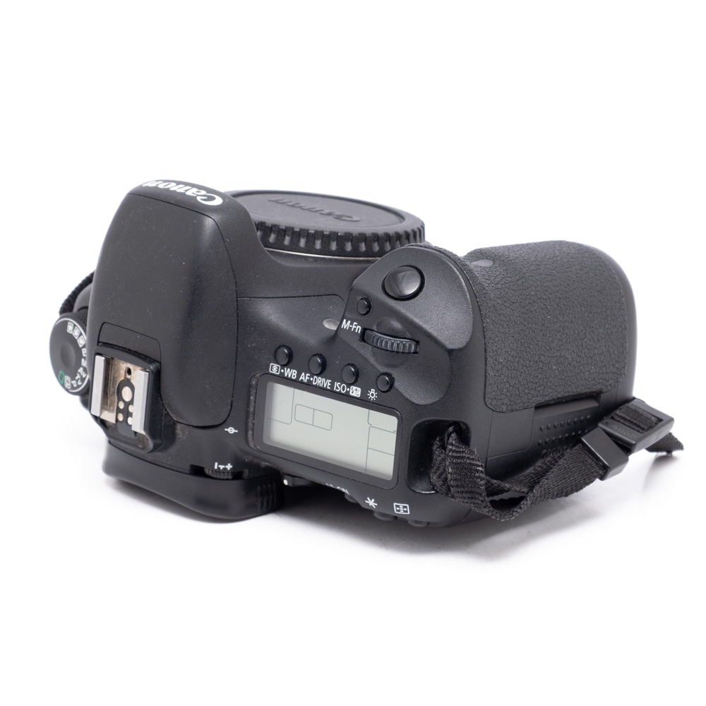 Canon EOS 7D-4 Canon EOS 7D (SC 11000) - Käytetty