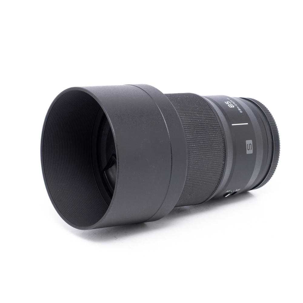 Lumix 85mm f1.8 S Lmount-1 Panasonic Lumix S 85mm f/1.8 (sis. ALV 25,5%) - Käytetty