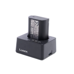 Lumix Laturi ja Akku BLK22 Panasonic Panasonic BLK22 Charger USB-C + DMW-BLK22 akku (sis. ALV 25,5%) - Käytetty