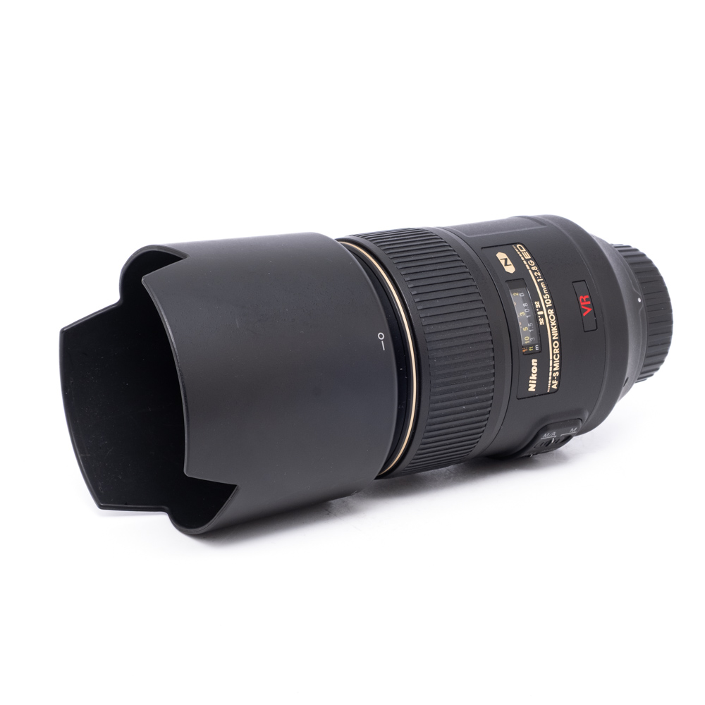 Nikkor 105mm f2.8G ED-1 Nikon AF-S Micro-Nikkor 105mm f/2.8G VR ED - Käytetty