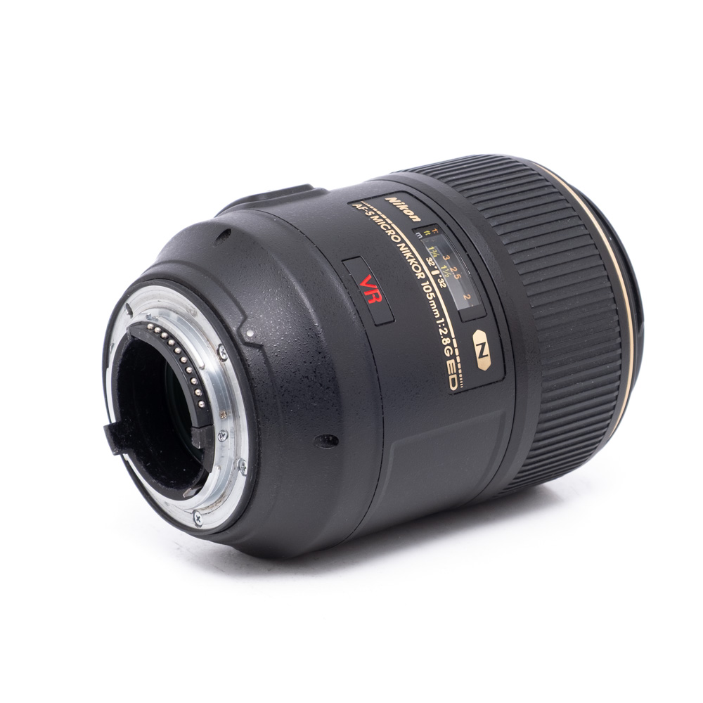 Nikkor 105mm f2.8G ED-3 Nikon AF-S Micro-Nikkor 105mm f/2.8G VR ED - Käytetty