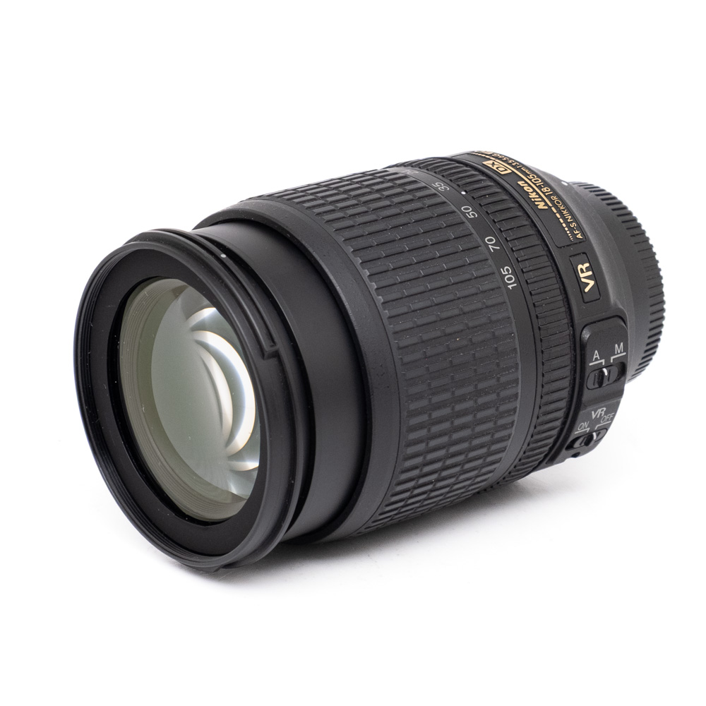 Nikon 18-105mm f3.5-5.6-2 Nikon AF-S DX Nikkor 18-105mm f/3.5 - 5.6 ED VR - Käytetty