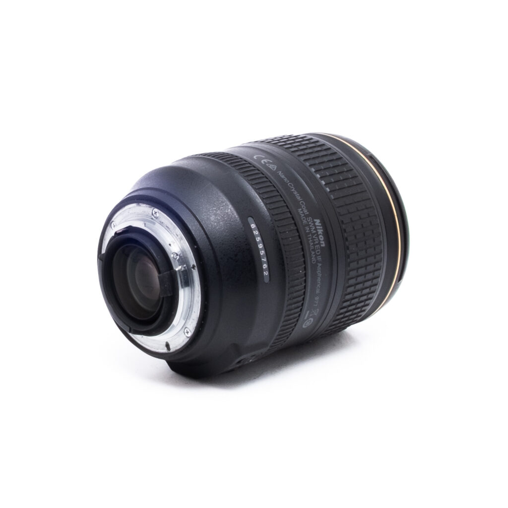 Nikon 24-120mm f4 G ED VR-1 Nikon AF-S Nikkor 24-120mm f/4 G ED VR (Kunto K5) - Käytetty