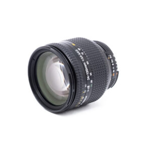 Nikon AF 24-120mm f35-56 D-2 Nikon AF Nikkor 24-120mm f/3.5-4.5 D - Käytetty
