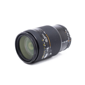 Nikon AF Nikkor 35-70mm f/2.8 - Käytetty