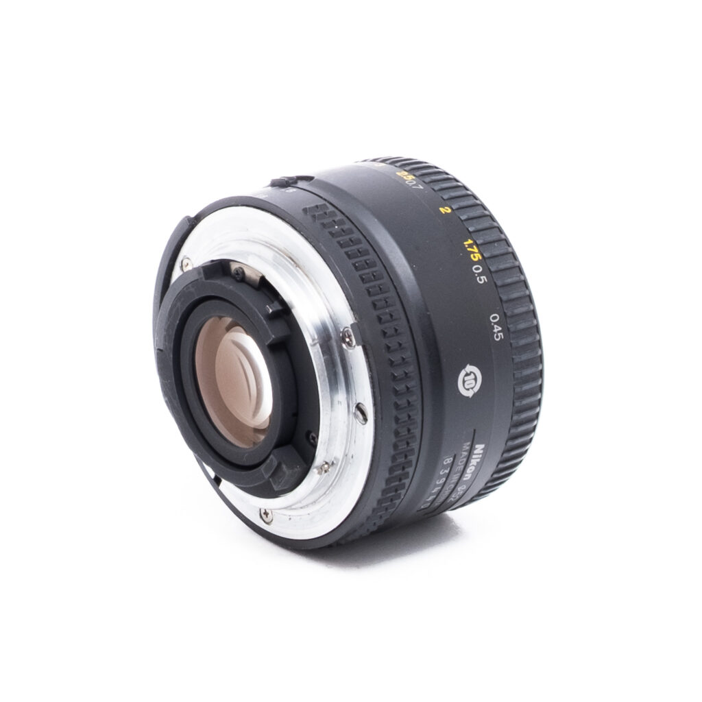 Nikon AF 50mm f18 D-1 Nikon AF Nikkor 50mm f/1.8 D - Käytetty