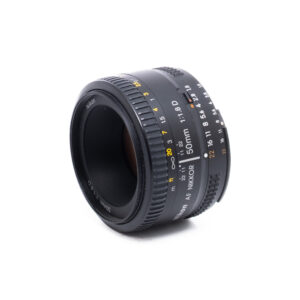 Nikon AF 50mm f18 D-2 Nikon AF Nikkor 50mm f/1.8 D - Käytetty