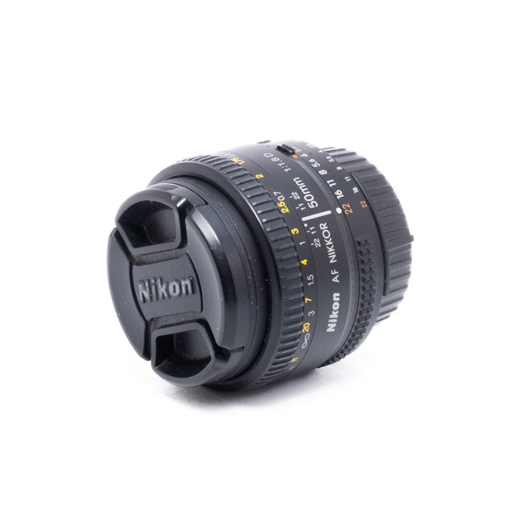 Nikon AF 50mm f18 D-3 Nikon AF Nikkor 50mm f/1.8 D - Käytetty