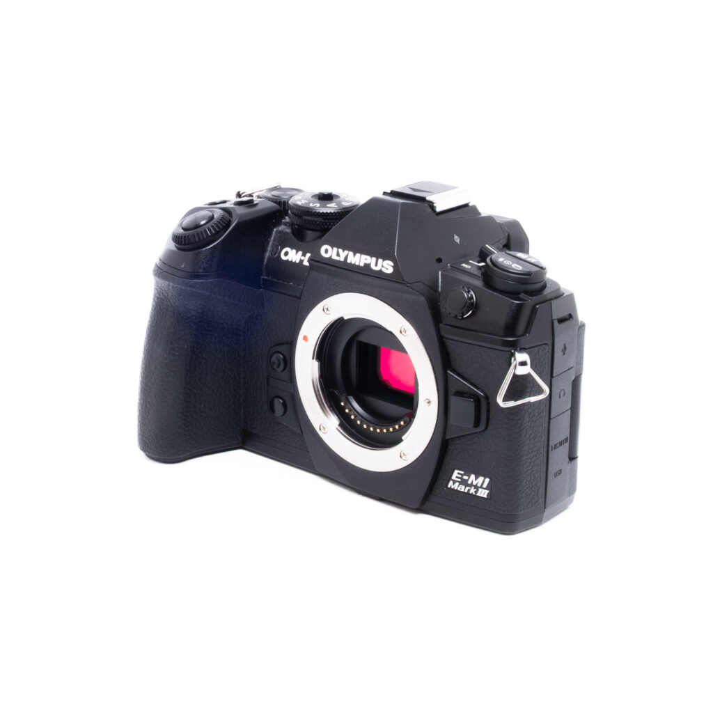 Olympus E-M1 Mark III-4 Olympus OM-D E-M1 Mark III (SC 4000, Kunto K5) - Käytetty