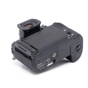 Panasonic Lumix GH6-5 Panasonic Lumix GH6 (SC 15500, takuu 6kk, sis. ALV25,5%) - Käytetty