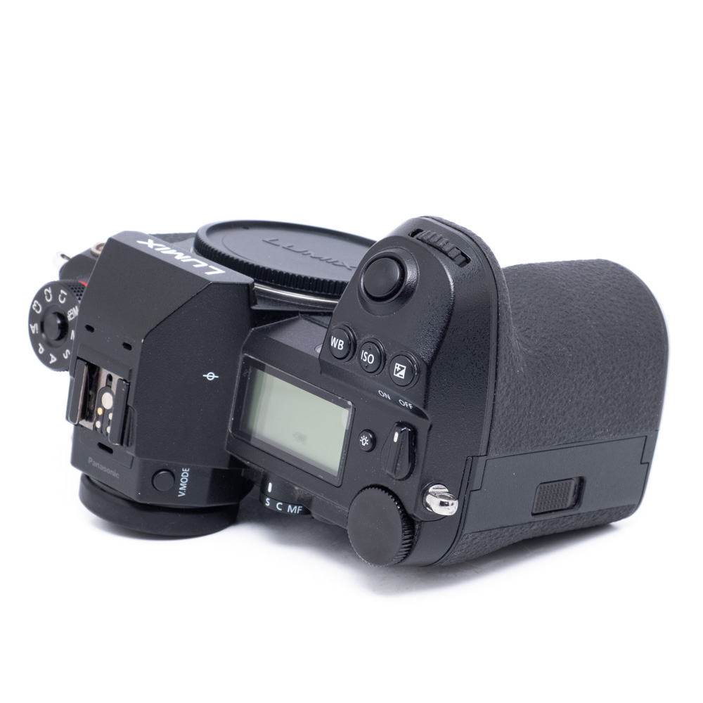 Panasonic Lumix S1-4 Panasonic Lumix DC-S1 (SC 17800, takuu 6kk, sis. ALV 25,5%) - Käytetty